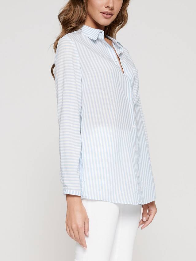 Блуза жіноча з текстильної тканини в смужку з довгим втачним рукавом і манжетам по низу. У виробі подвійна кокетка. По переду з лівого - 1