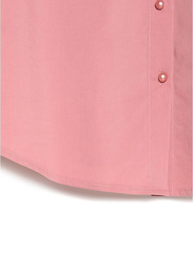 Блуза жіноча з текстильної тканини з довгим рукавом. По низу рукавів пришиті широкі манжети із застібкою на один гудзик. Виріб з - 7