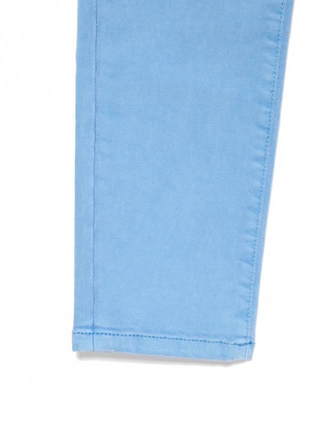 Моделюючі кольорові джинси завуженого крою з ефектом варіння CON - 237 - 9